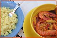   Curry de emperador y langostinos con arroz a la cúrcuma