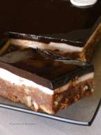   Pastel Cuadrado de Galletas con glaseado de Cacao